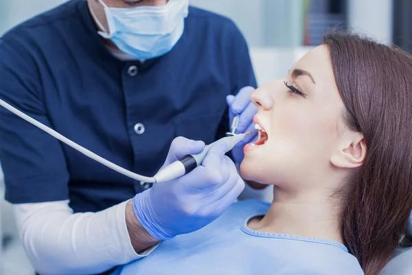 What Dentists Don’t Tell You About Professional Dental Cleaning