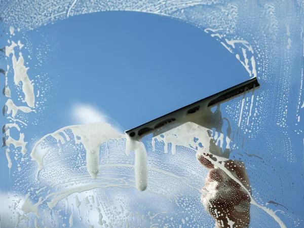 10 Window Cleaning Tips for Crystal Clear Glass Without Streaks