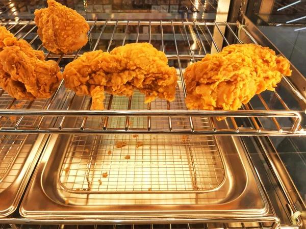 What to Look for When Buying a Food Warmer Display