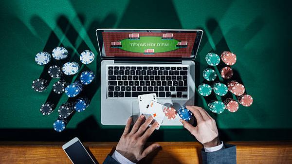 Where Live Dealer Gaming Fits on best online casino sites Singapore